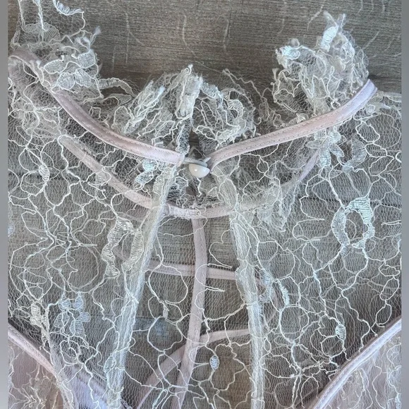 NWT Alice McCall Magicians Playsuit Size US4 - Picture 8 of 9